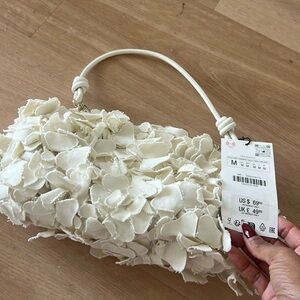 FLORAL CLUTCH BAG